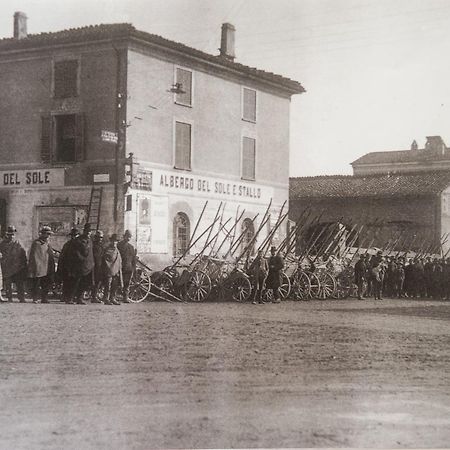 Albergo Trattoria Sole 부세토 외부 사진